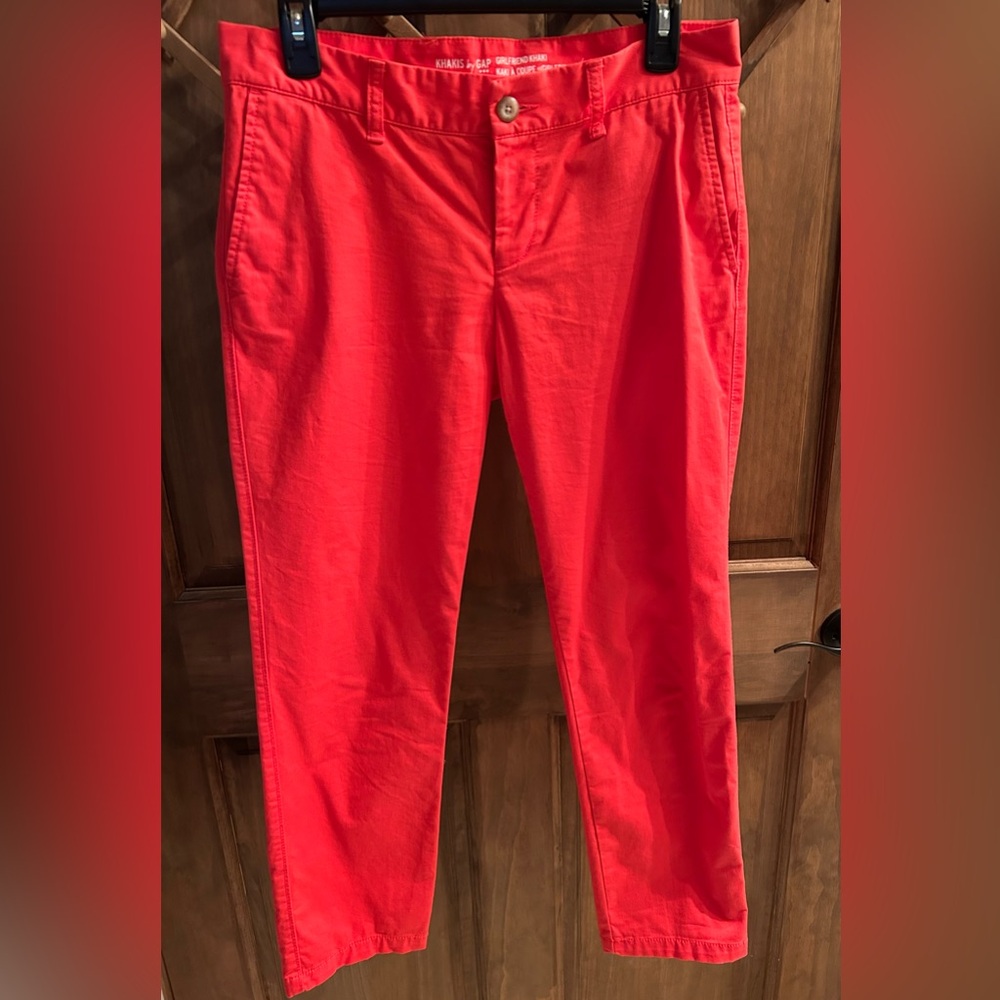 Women’s Gap Girlfriend Khaki Pants